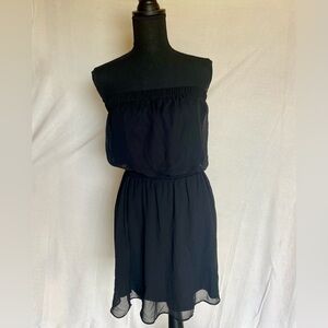 Women’s black strapless dress XS